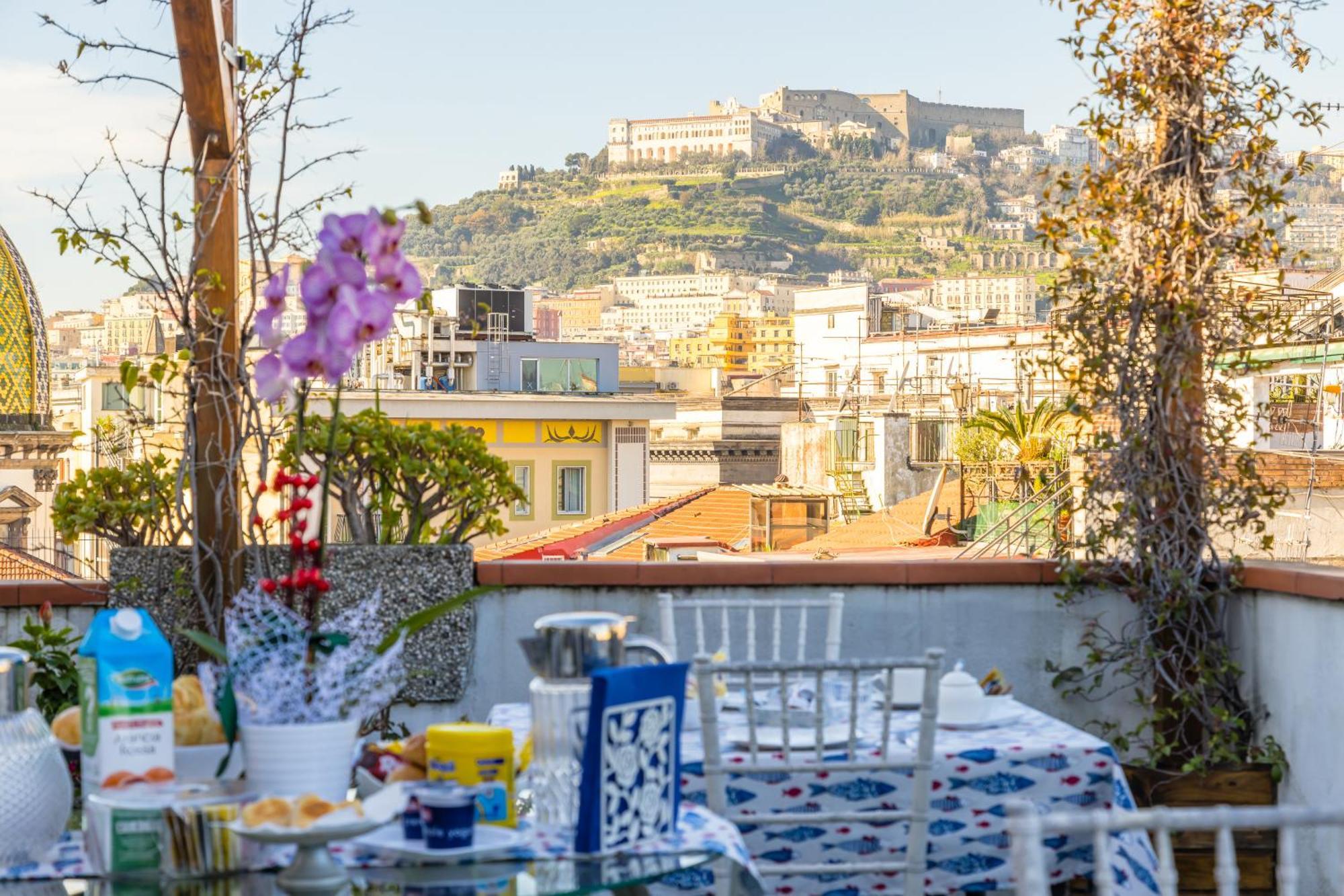 Bed and Breakfast La Casa Di Bruno Napoli Экстерьер фото